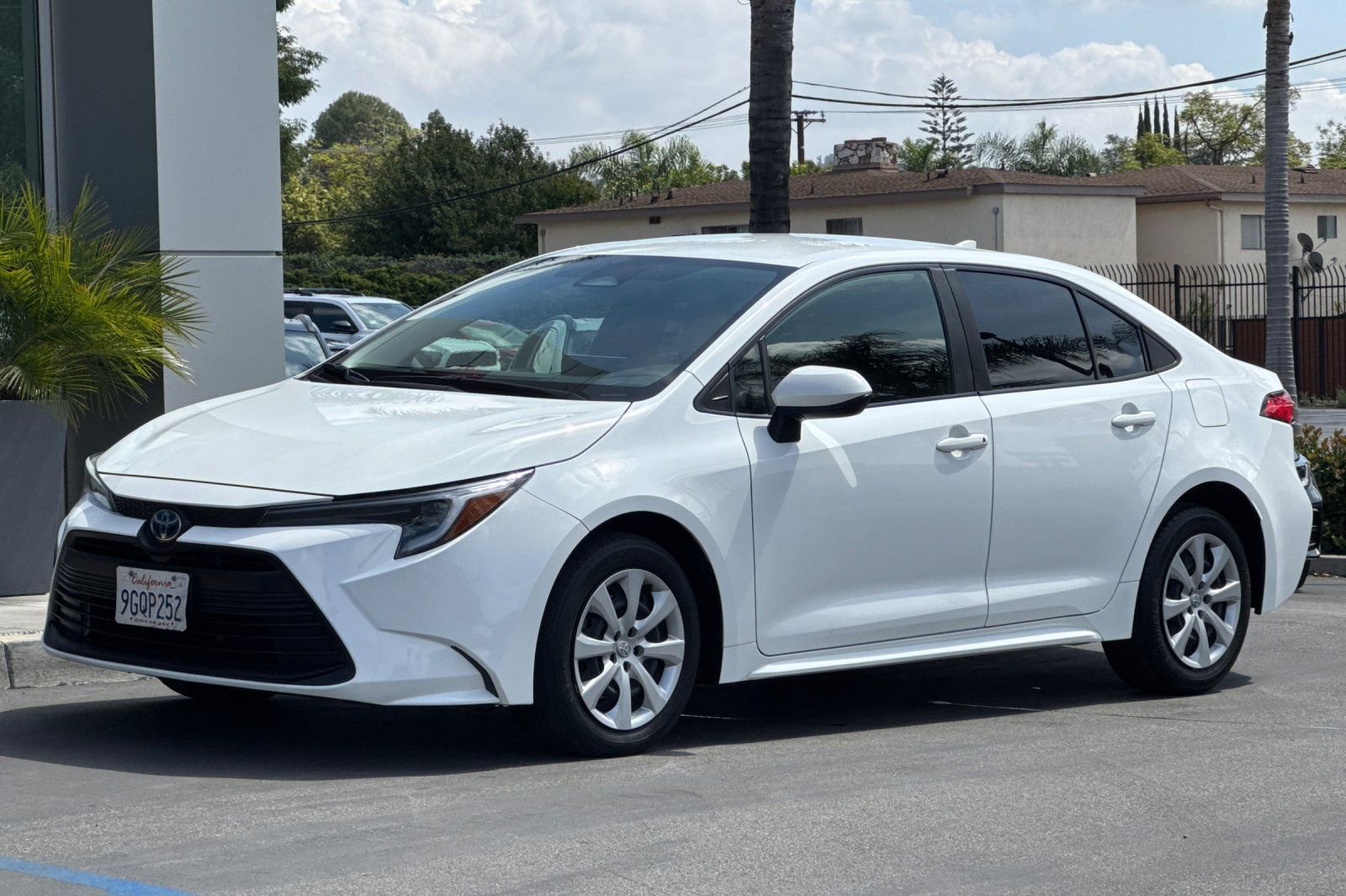 Used 2023 Toyota Corolla LE image 9