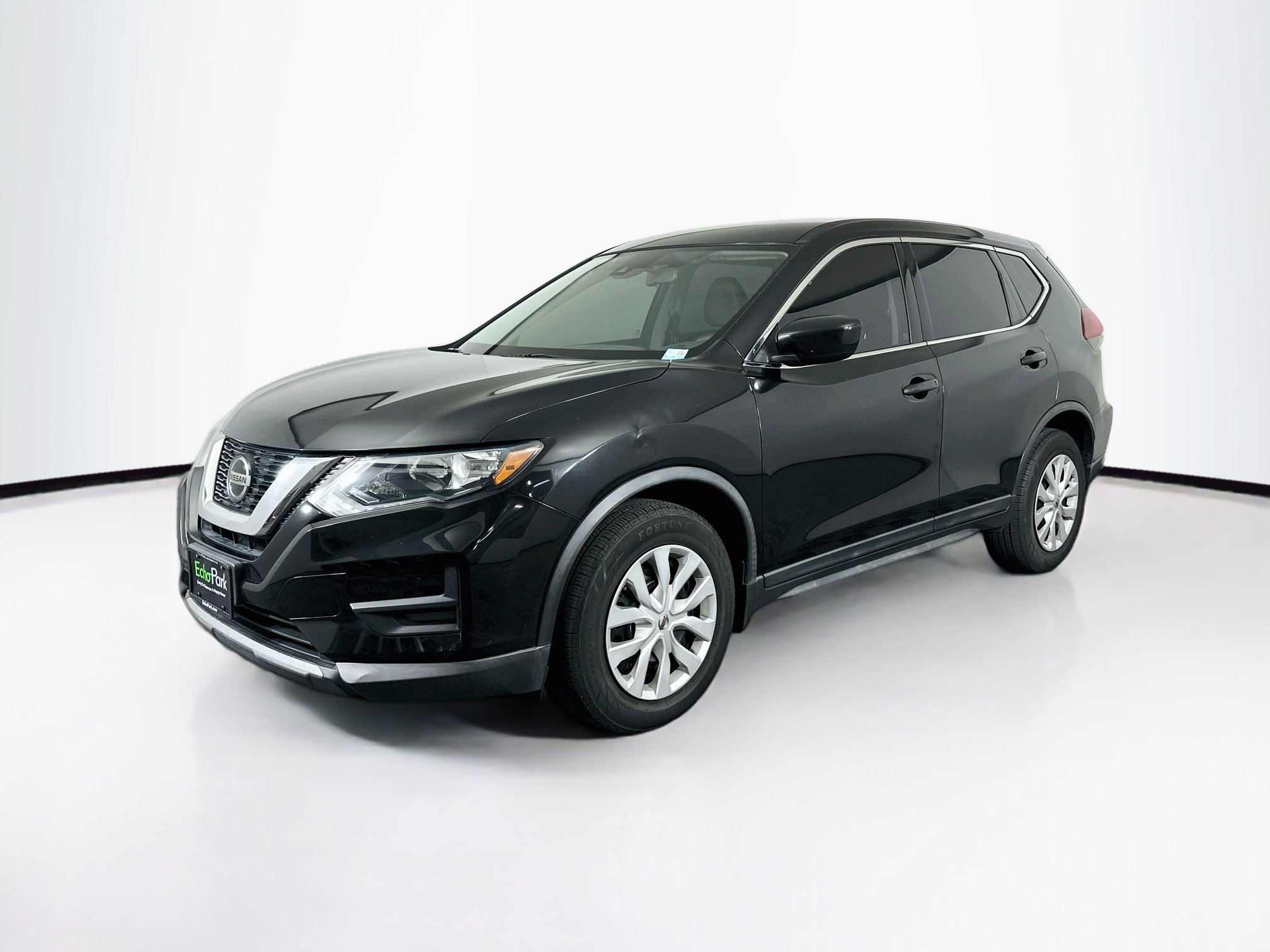Used 2019 Nissan Rogue S FWD image 3