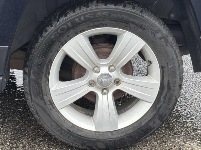 Used 2014 Jeep Patriot Latitude FWD image 14