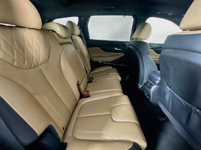 Used 2022 Hyundai Santa Fe Calligraphy AWD/4WD image 27