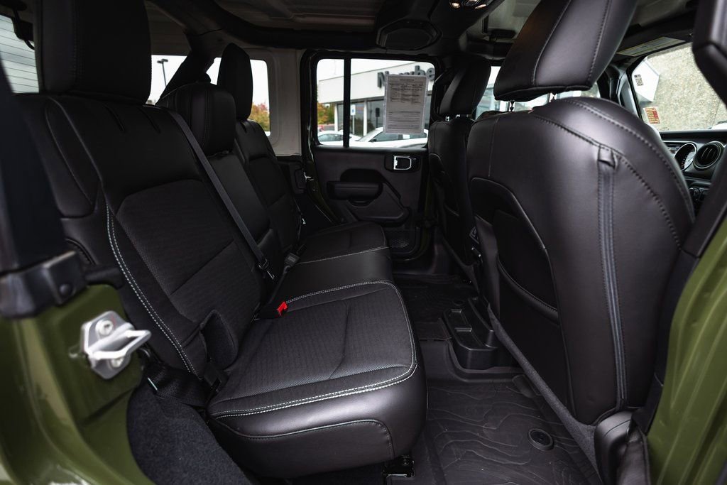Used 2023 Jeep Wrangler Freedom Edition image 31