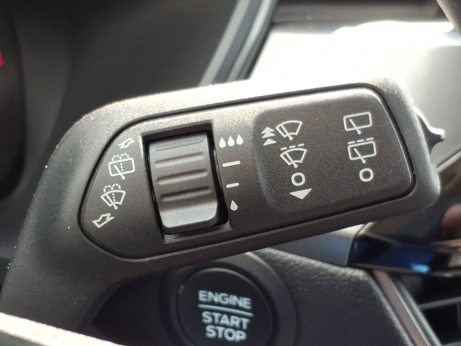 Certified 2023 Ford Escape Active AWD/4WD image 27