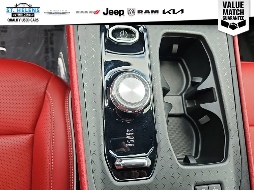 Used 2024 Jeep Wagoneer Limited AWD/4WD image 30