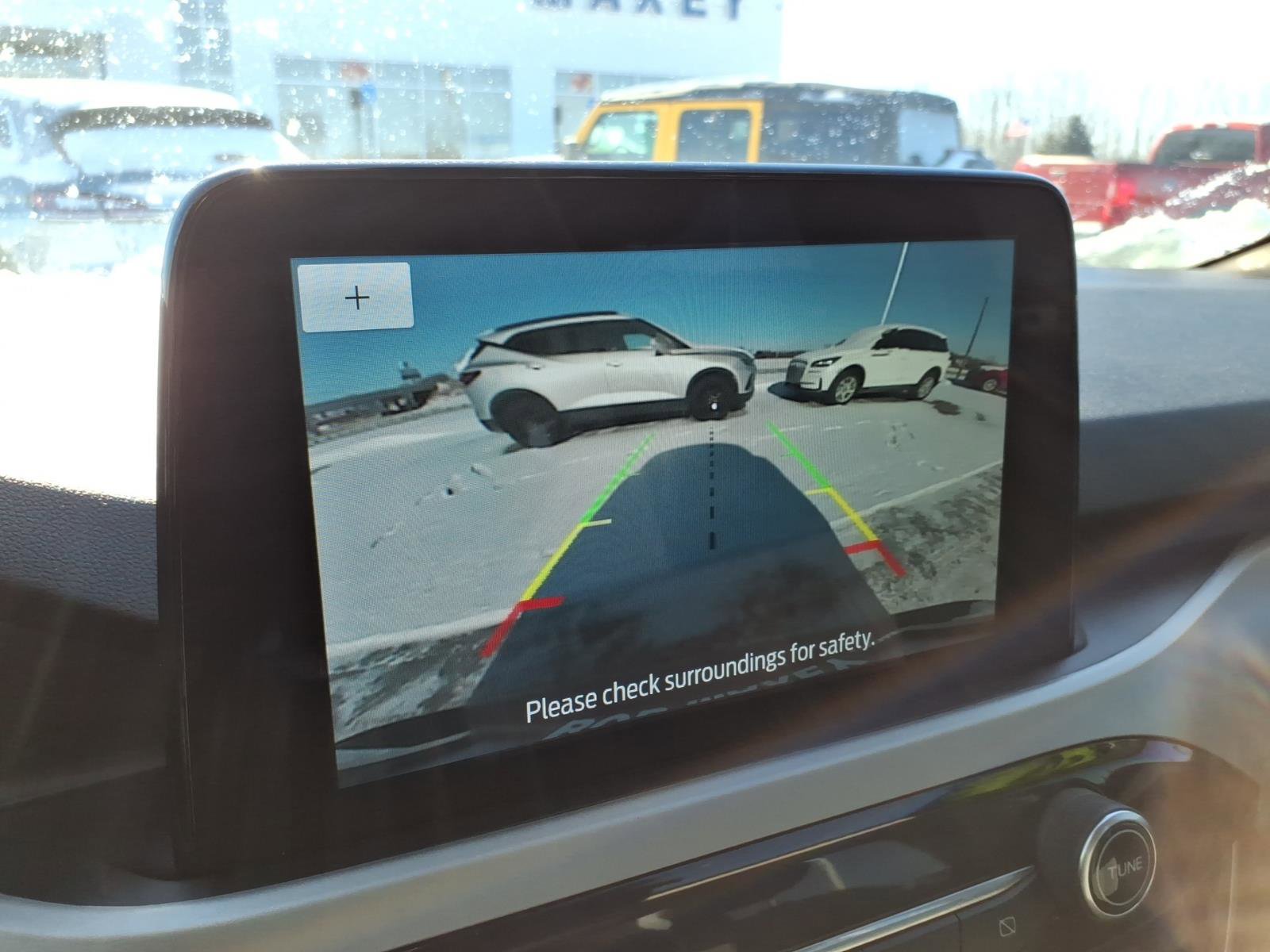 Used 2020 Ford Escape SE image 21