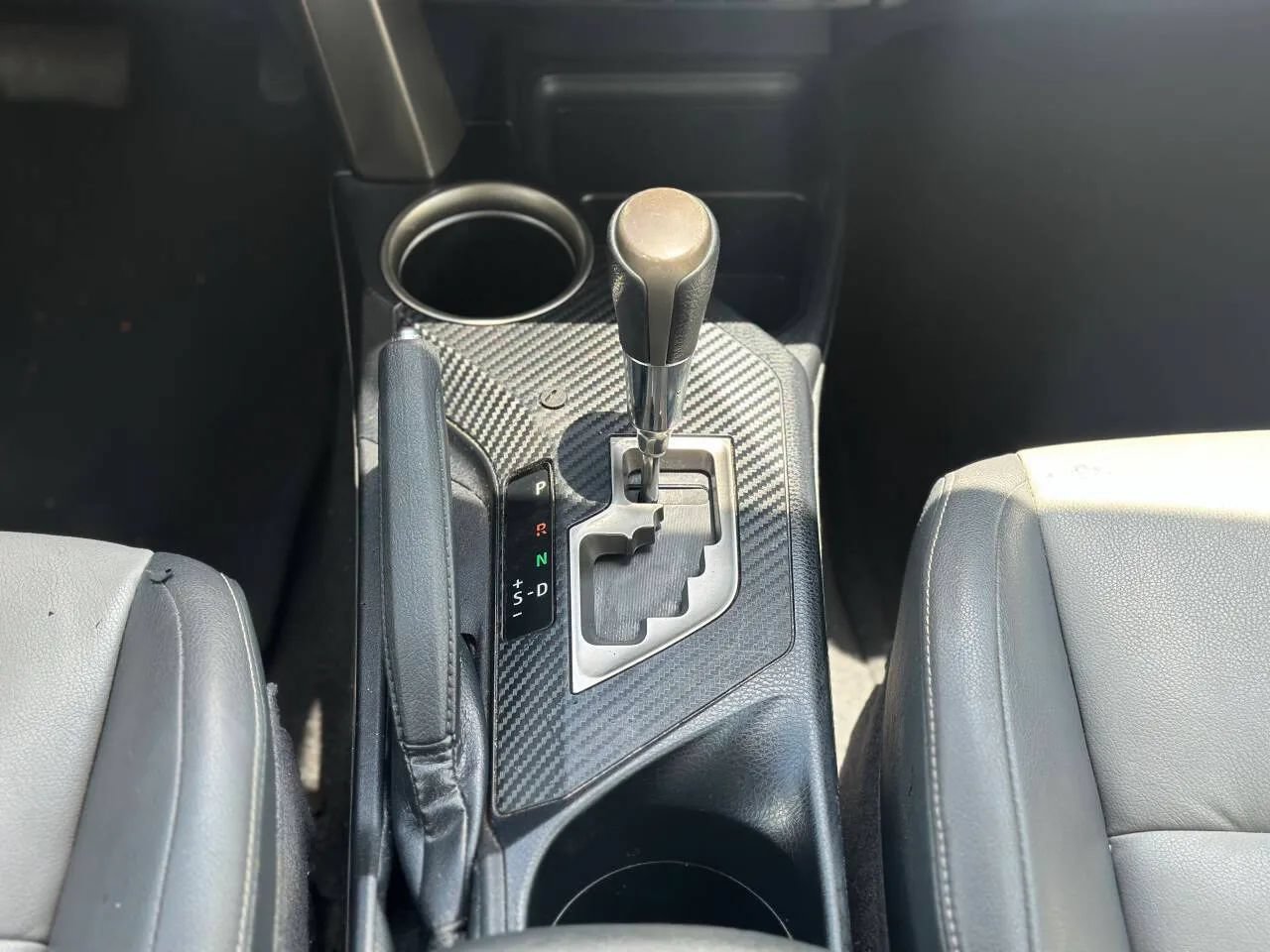 Used 2013 Toyota RAV4 Limited FWD image 16