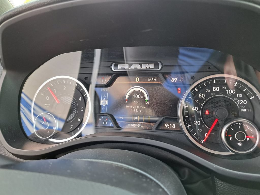 Used 2026 RAM 1500 Laramie AWD/4WD image 8