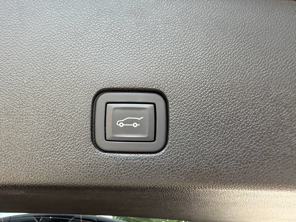 Used 2020 Cadillac XT6 Premium Luxury FWD image 41