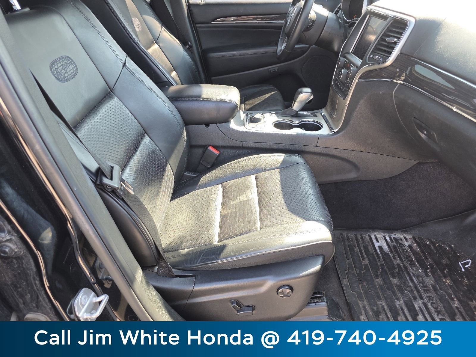 Used 2018 Jeep Grand Cherokee Overland AWD/4WD image 23