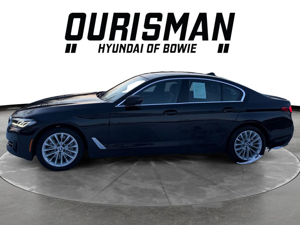 Used 2022 BMW 530i xDrive w/ Premium Package image 3