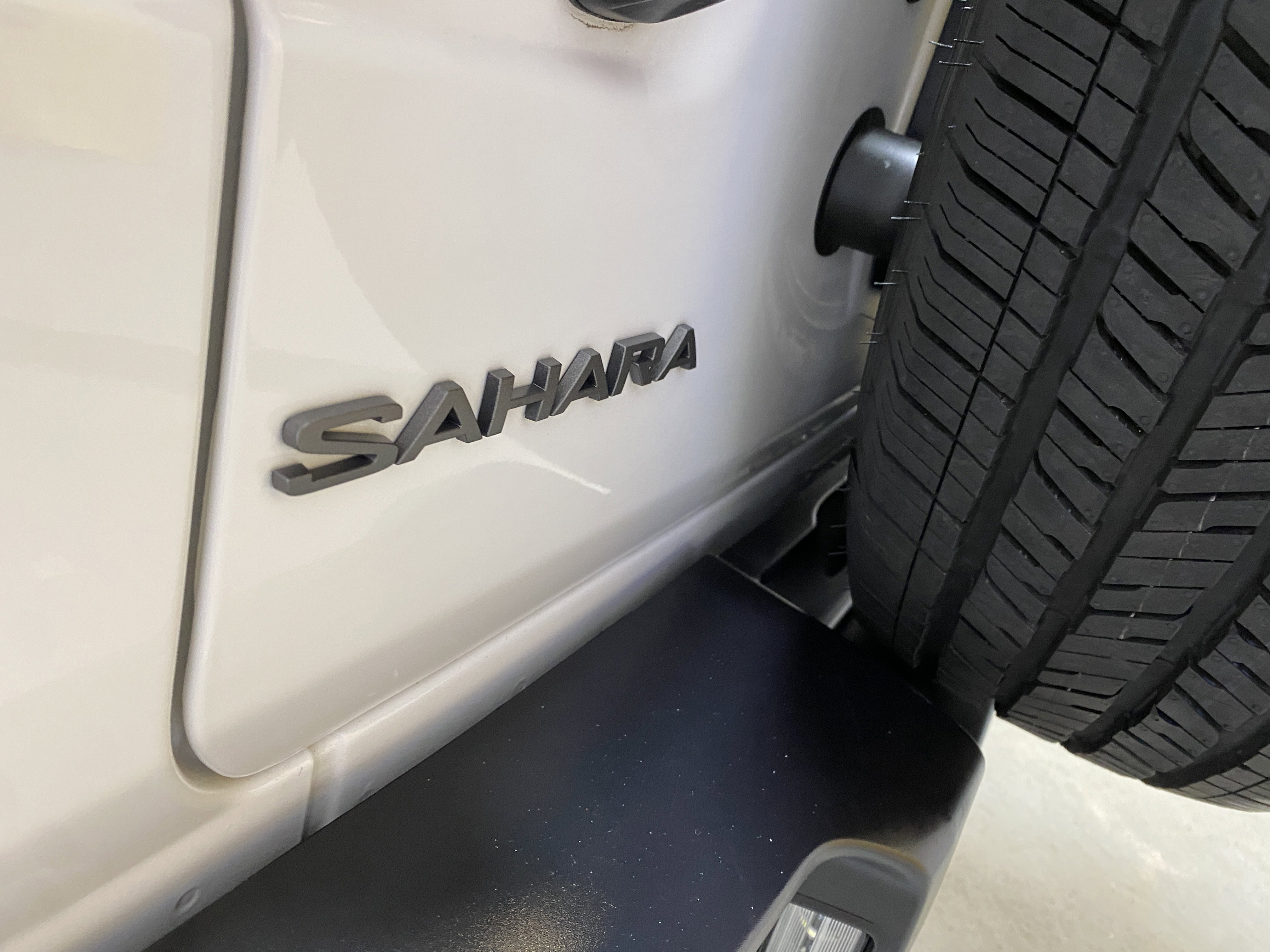 Used 2025 Jeep Wrangler Sahara image 18