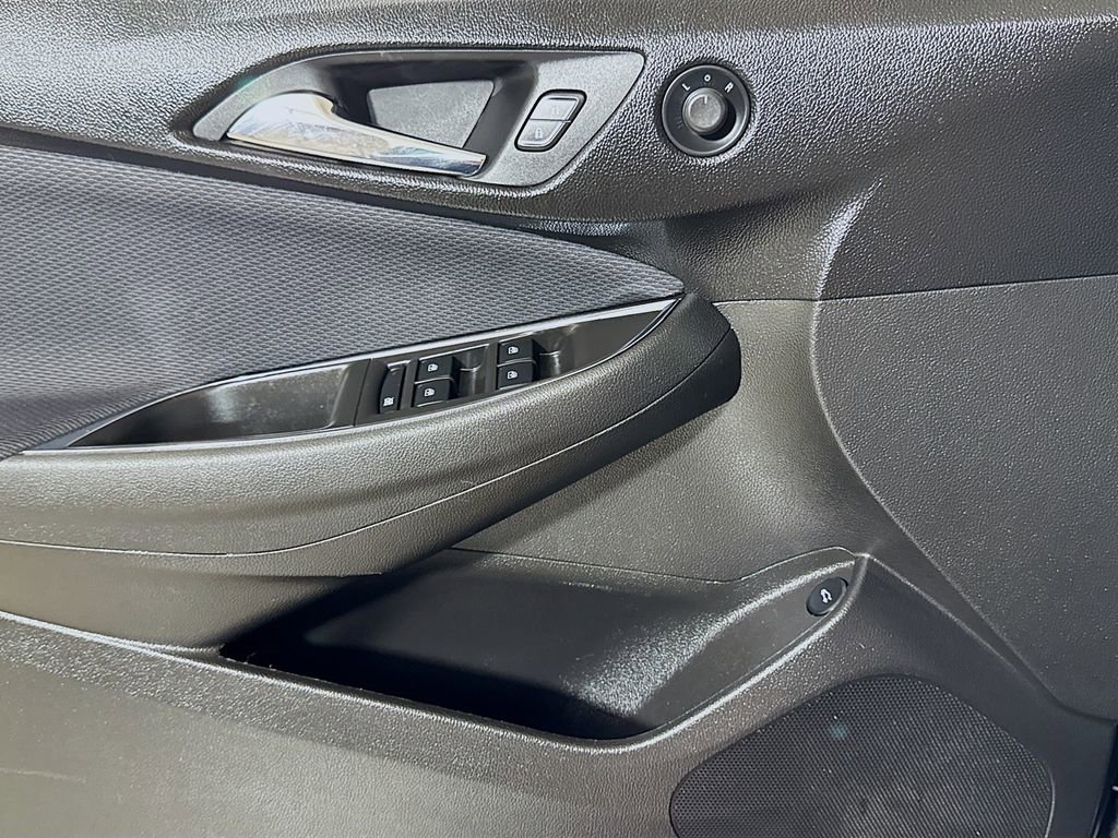 Used 2017 Chevrolet Cruze LT w/ RS Package FWD image 15