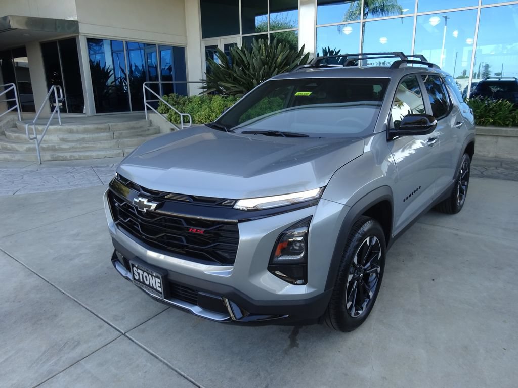 Certified 2025 Chevrolet Equinox RS FWD image 3