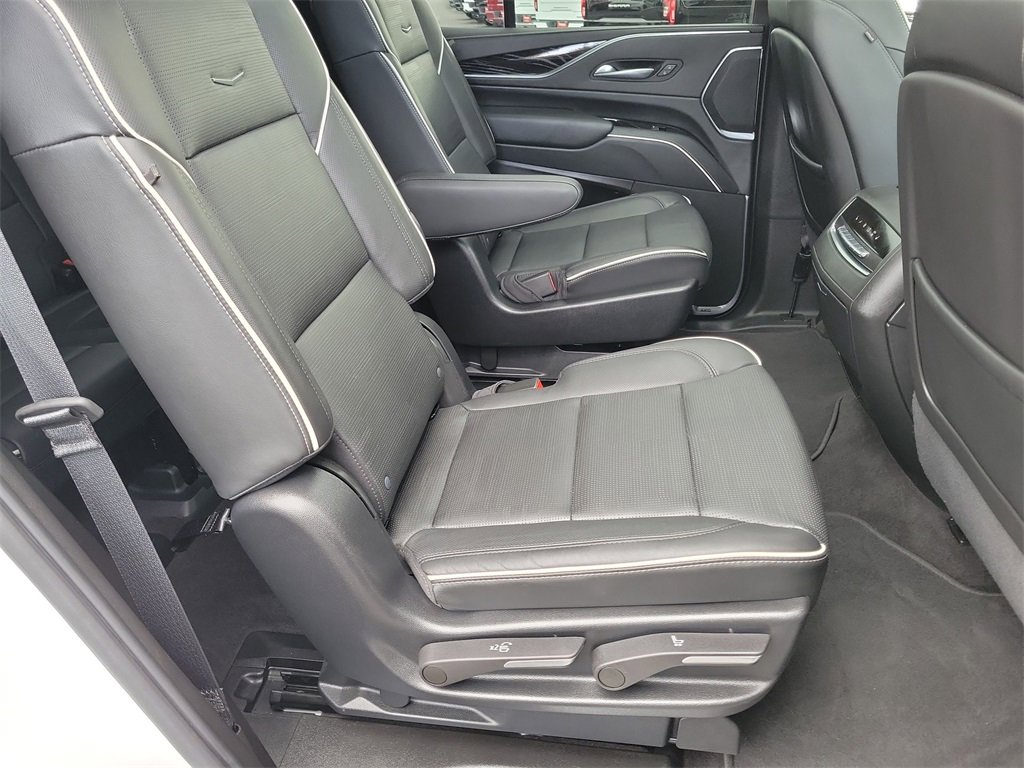 Certified 2023 Cadillac Escalade Sport w/ LPO, ONYX Package image 27