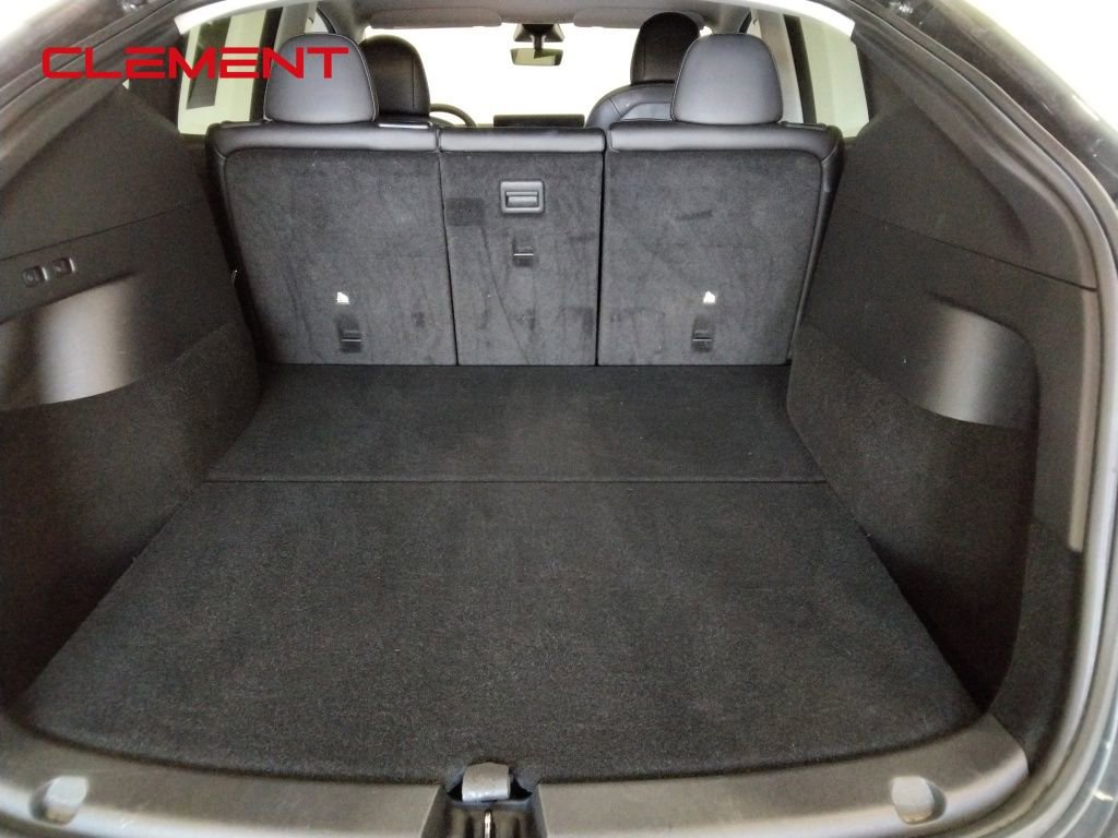 Used 2021 Tesla Model Y Long Range image 10