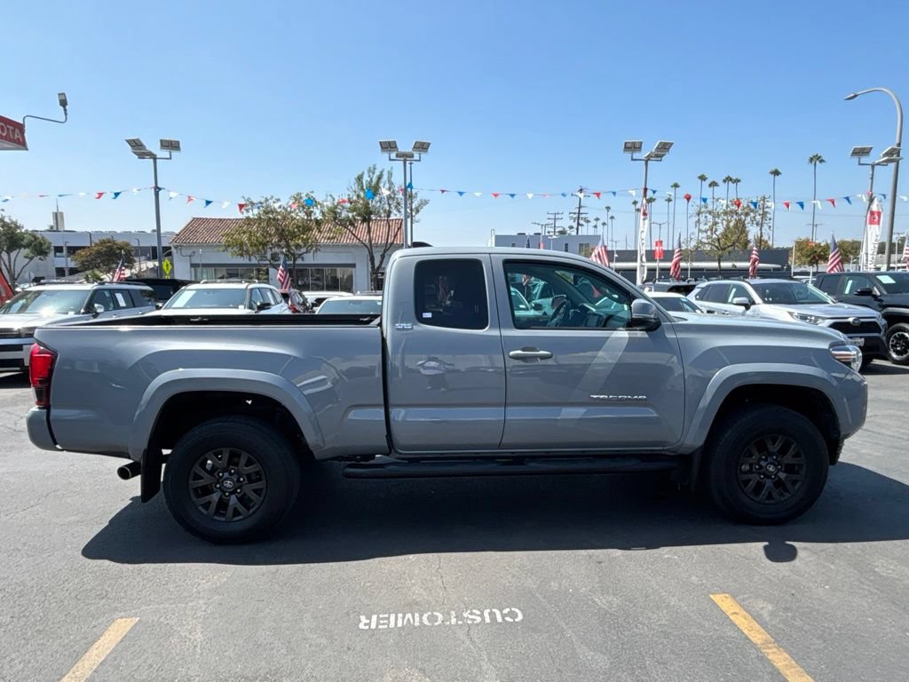 Used 2021 Toyota Tacoma SR5 RWD image 3