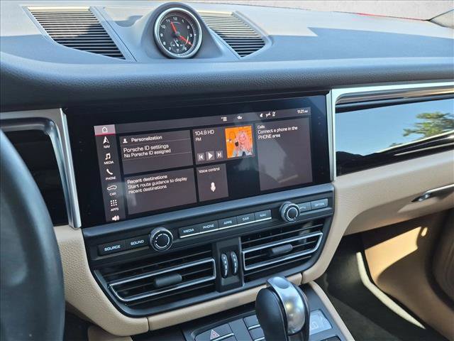 Used 2021 Porsche Macan AWD/4WD image 15