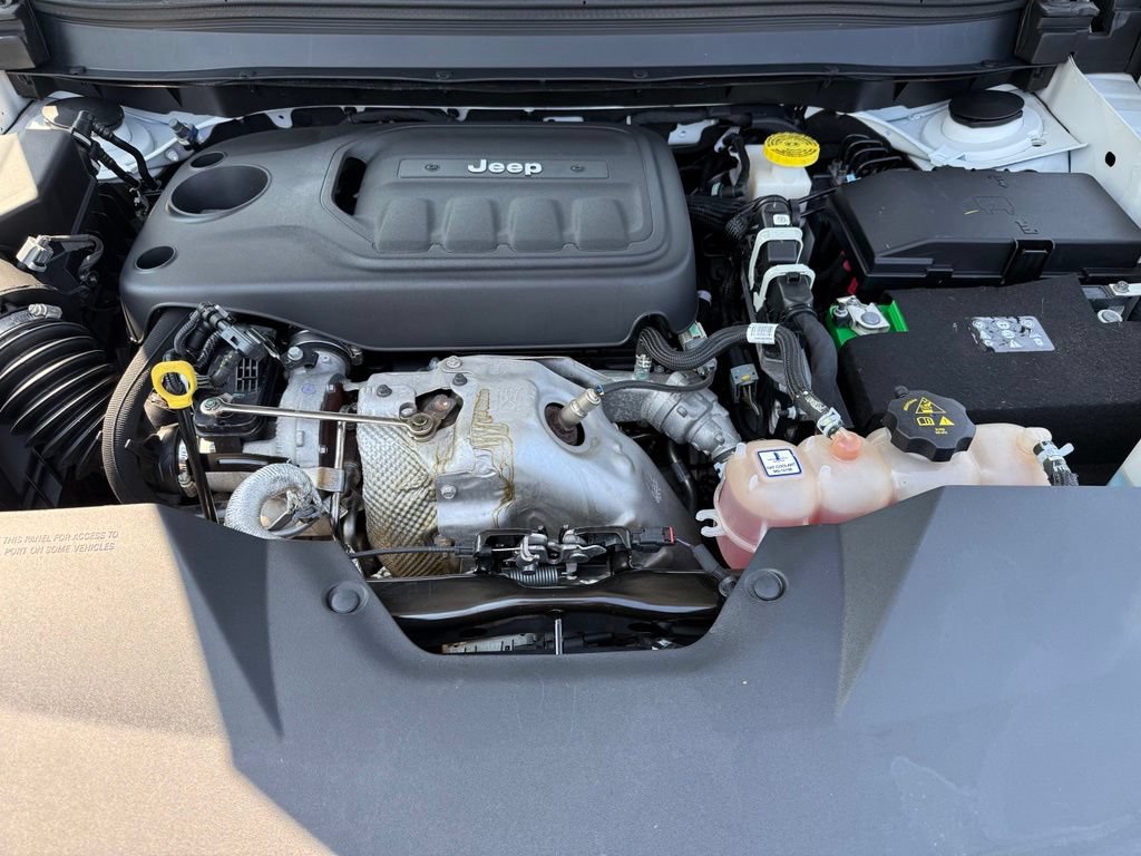 Used 2019 Jeep Cherokee Trailhawk w/ Comfort/Convenience Group AWD/4WD image 10