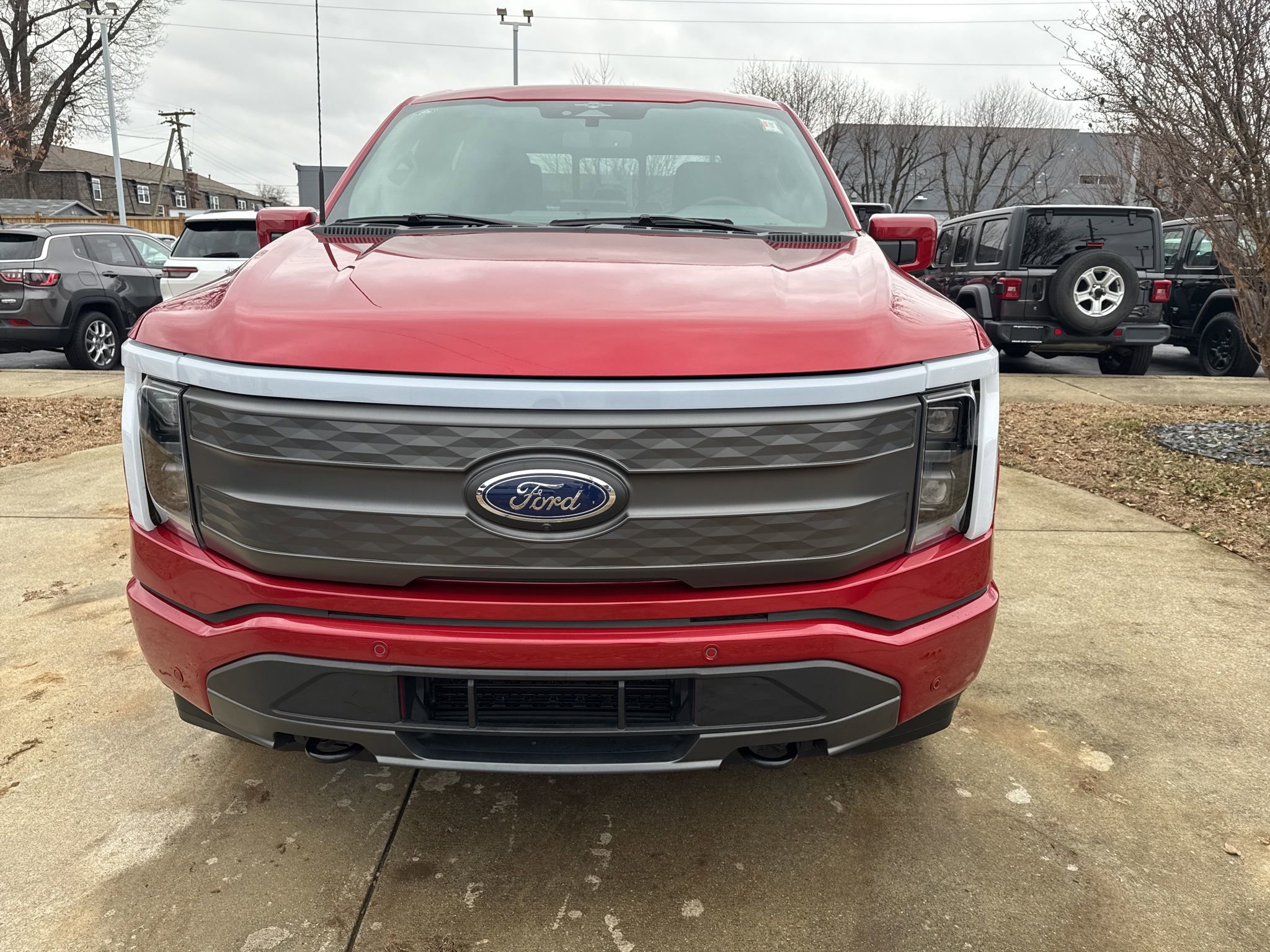 Used 2023 Ford F150 Lightning Lariat image 4