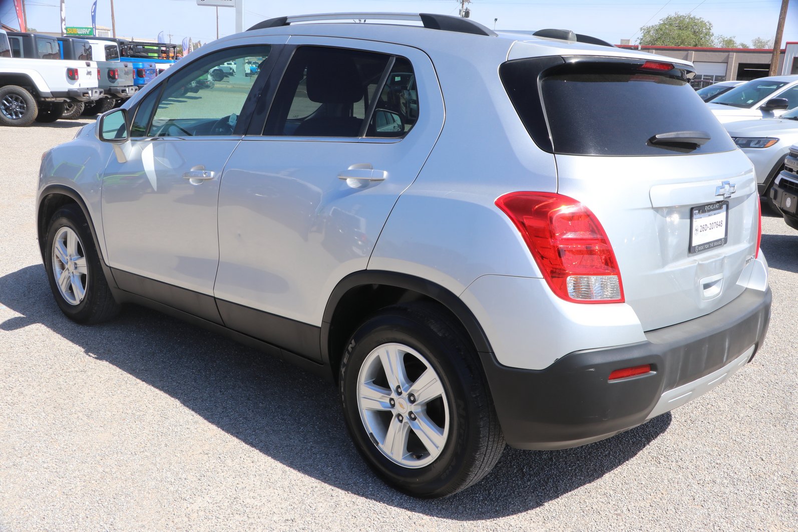 Used 2016 Chevrolet Trax LT w/ LPO, Cargo Package FWD image 5