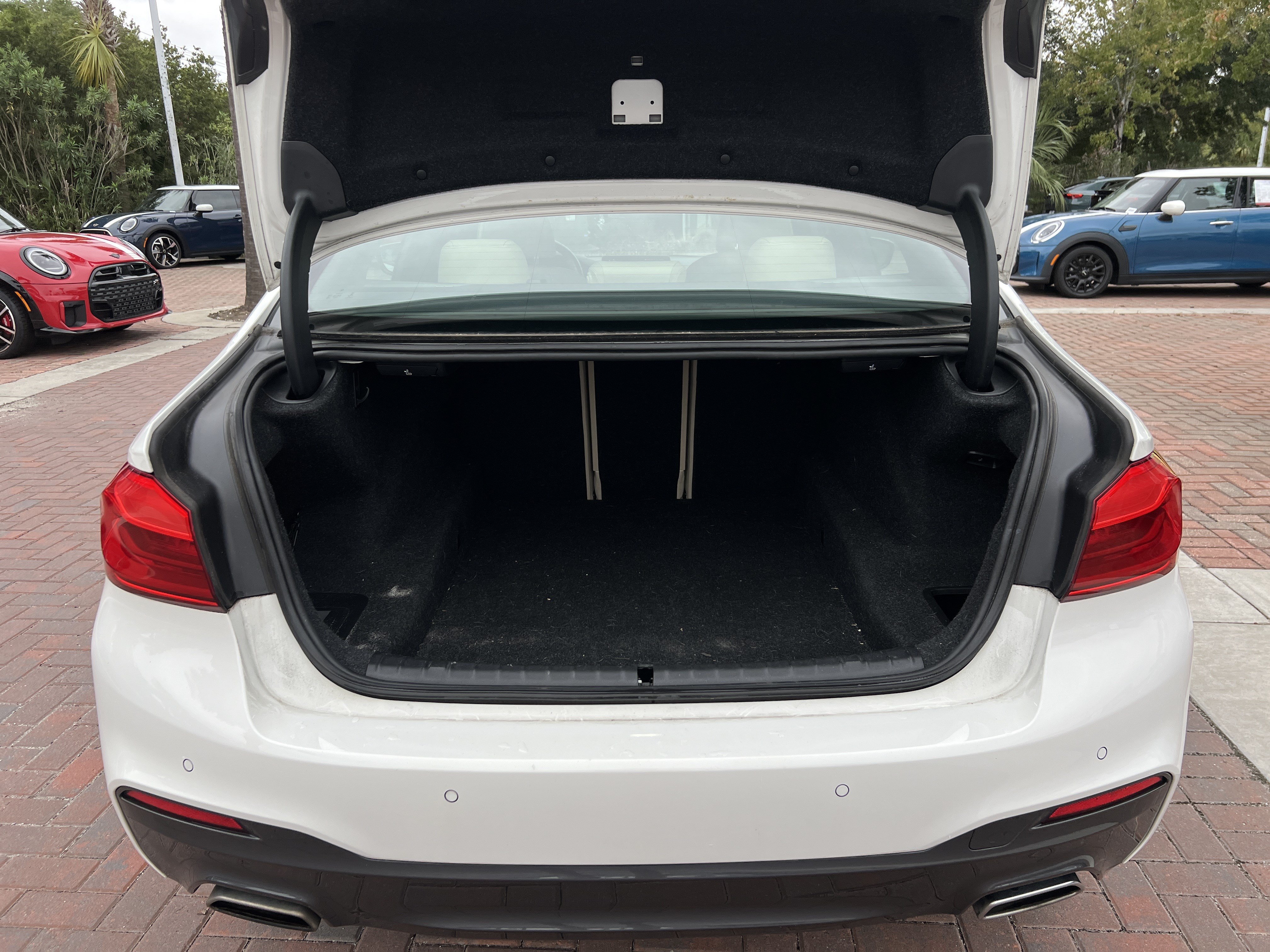 Used 2020 BMW 540i xDrive w/ M Sport Package AWD/4WD image 32