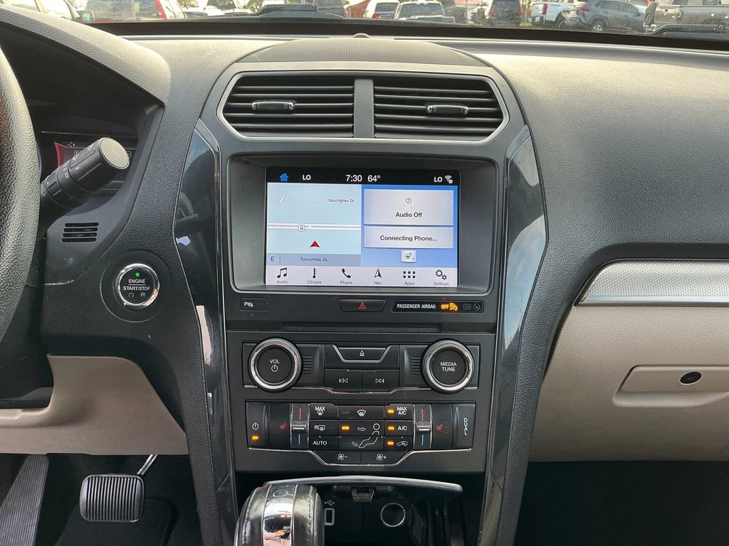Used 2018 Ford Explorer XLT w/ Equipment Group 202A image 23