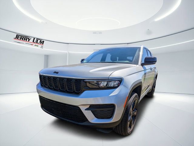 New 2025 Jeep Grand Cherokee Altitude image 6