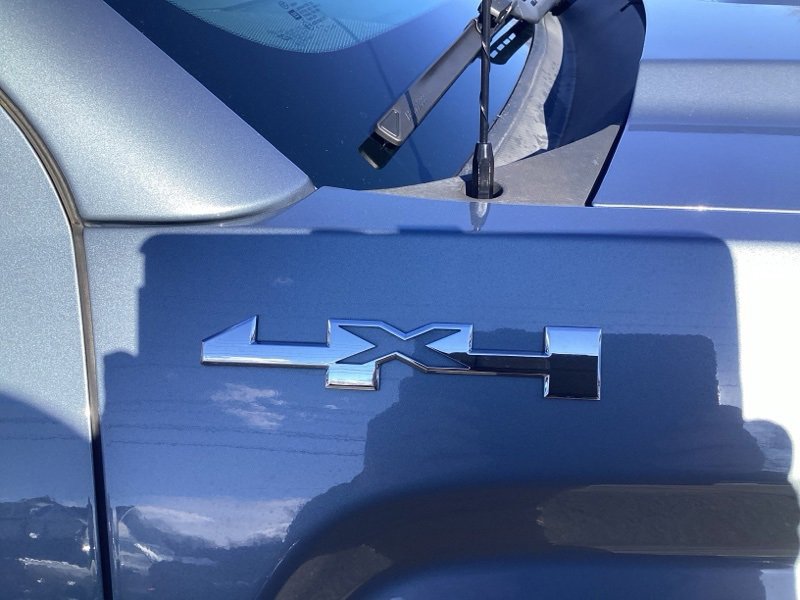 Used 2016 GMC Sierra 2500 SLE w/ SLE Preferred Package image 11