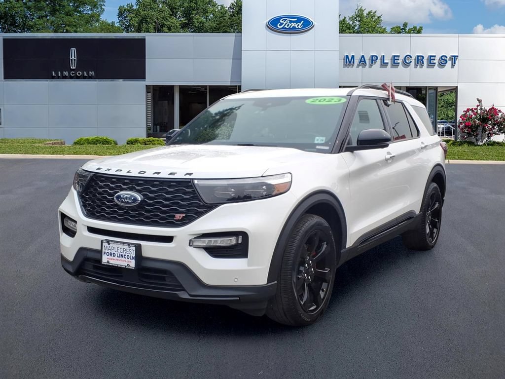 Used 2023 Ford Explorer ST w/ Equipment Group 401A AWD/4WD image 2