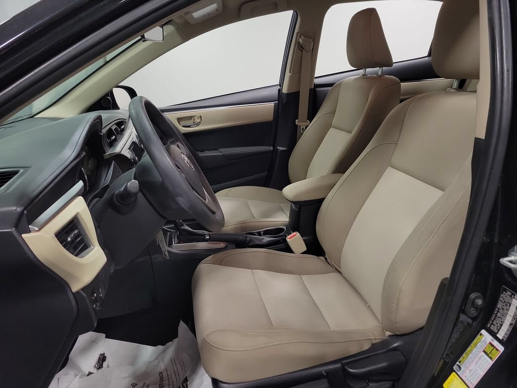 Used 2016 Toyota Corolla LE FWD image 13