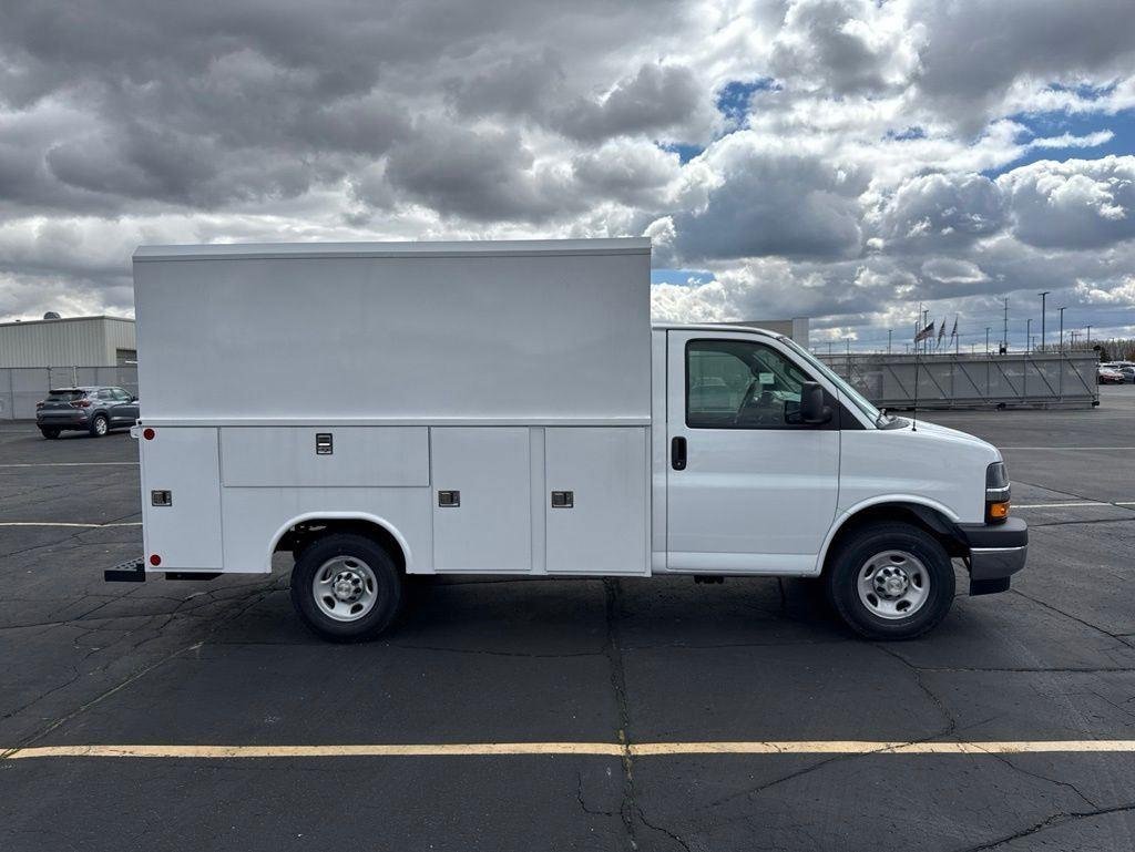 New 2026 Chevrolet Express 3500 w/ Power Convenience Package RWD image 2