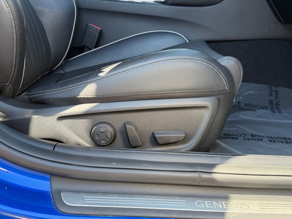 Used 2022 Genesis G70 2.0T w/ Prestige Package AWD/4WD image 36