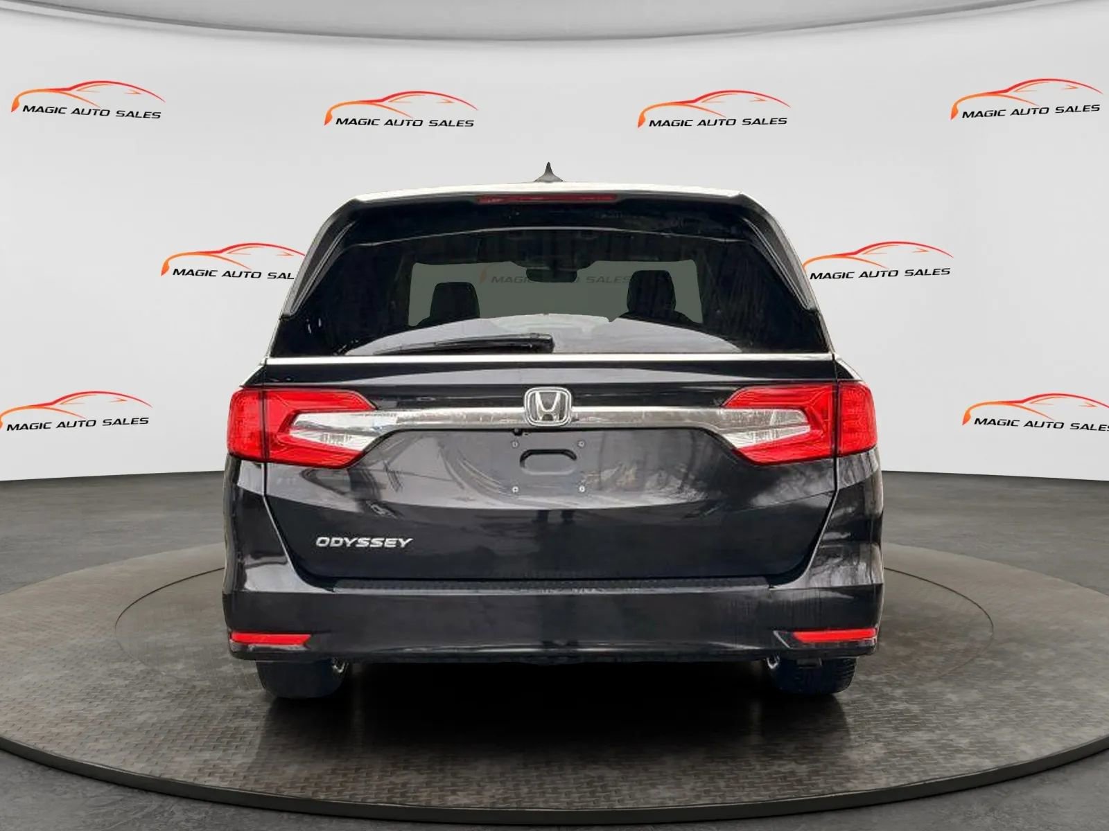 Used 2018 Honda Odyssey EX-L image 9