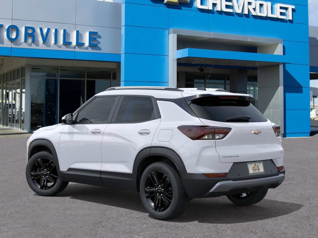 New 2026 Chevrolet TrailBlazer LT w/ Midnight Edition FWD image 3