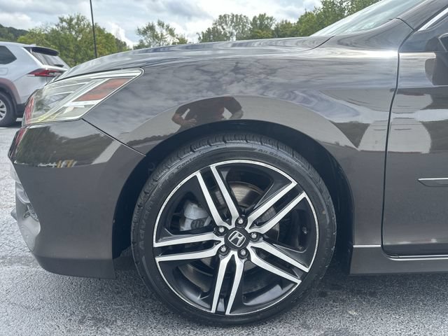 Used 2016 Honda Accord Touring image 21