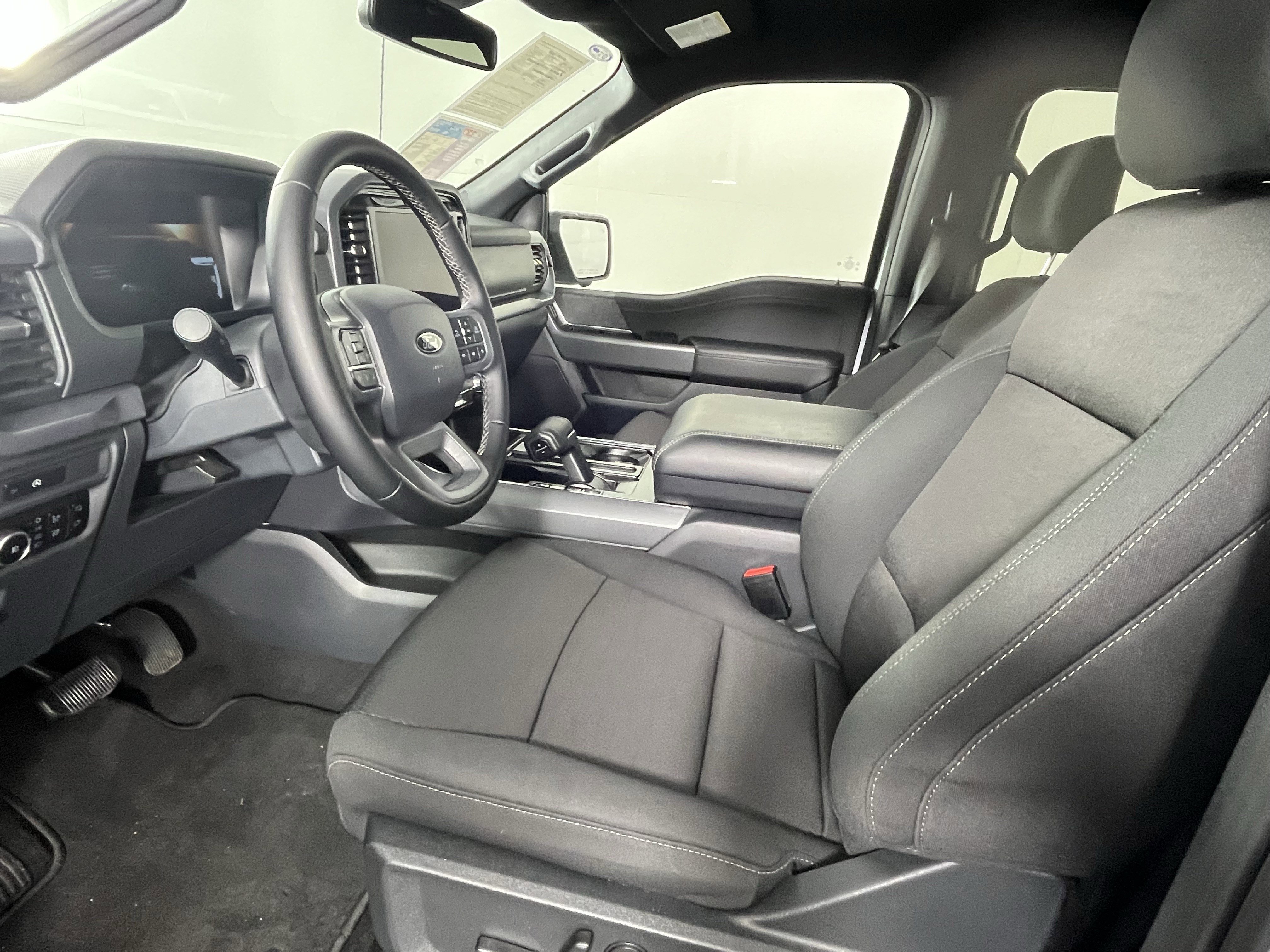 Used 2025 Ford F150 XLT w/ Equipment Group 302A MID image 10