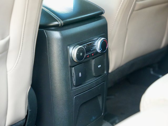 Used 2023 Ford Explorer Limited image 12