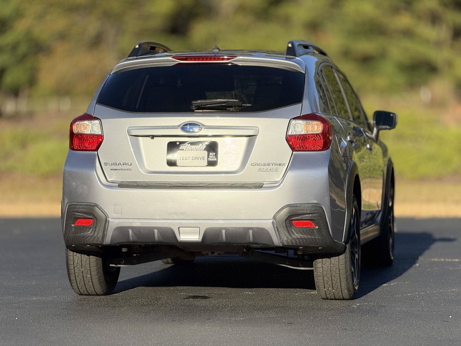 Used 2017 Subaru Crosstrek 2.0i Premium AWD/4WD image 6