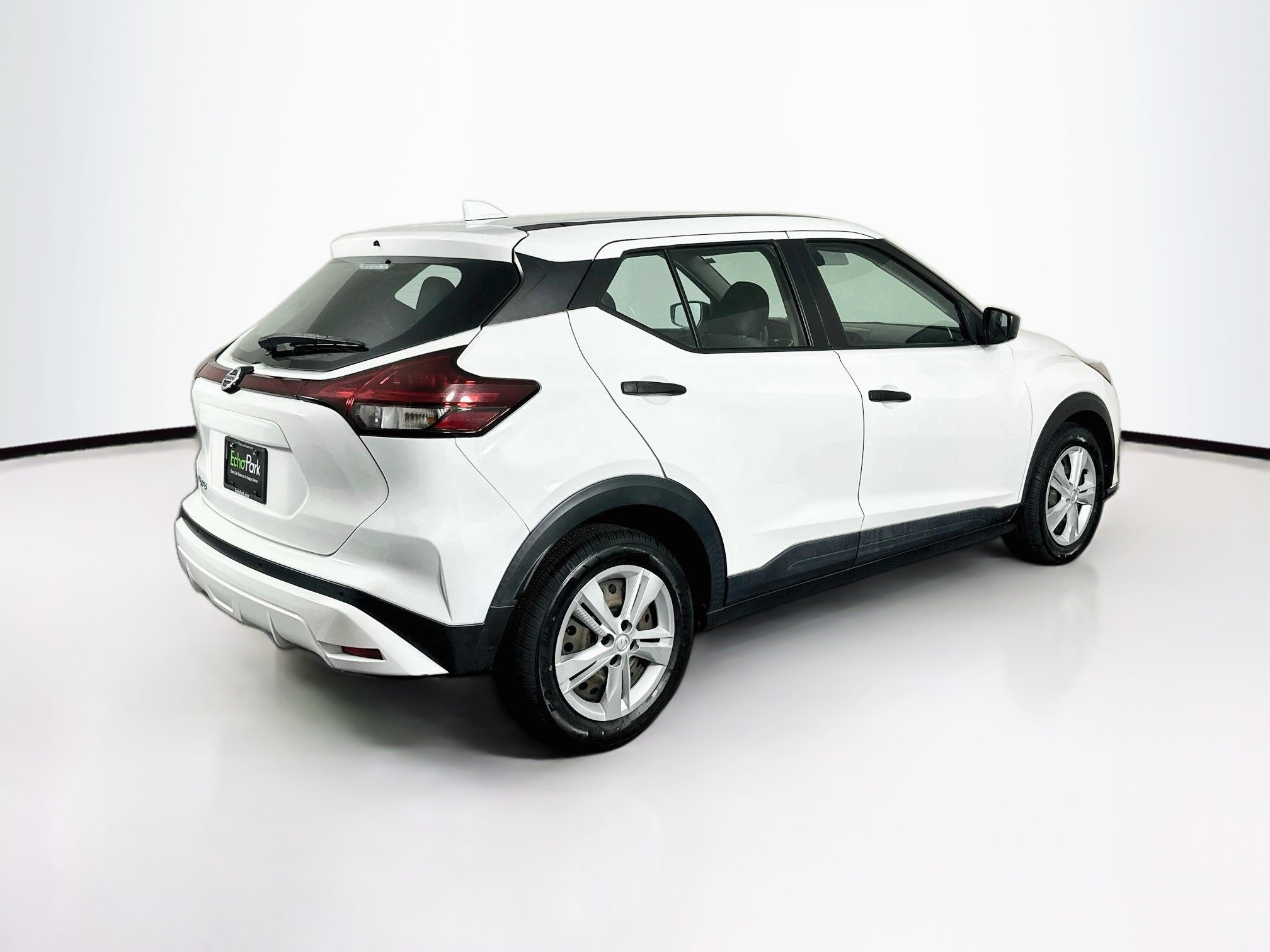 Used 2021 Nissan Kicks S FWD image 9