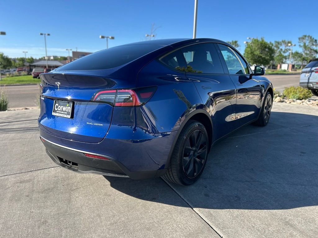 Used 2024 Tesla Model Y Long Range AWD/4WD image 7