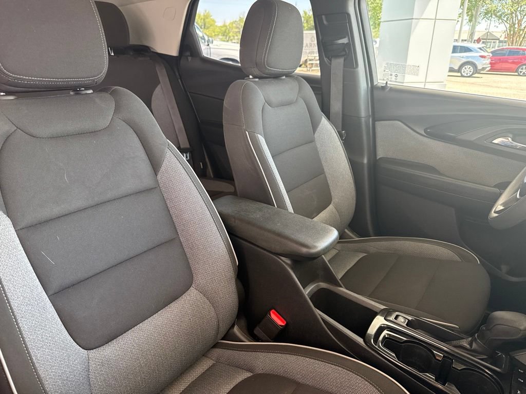 Used 2023 Chevrolet TrailBlazer LT FWD image 28