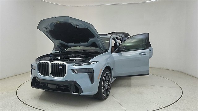 Used 2025 BMW X7 M60i image 76