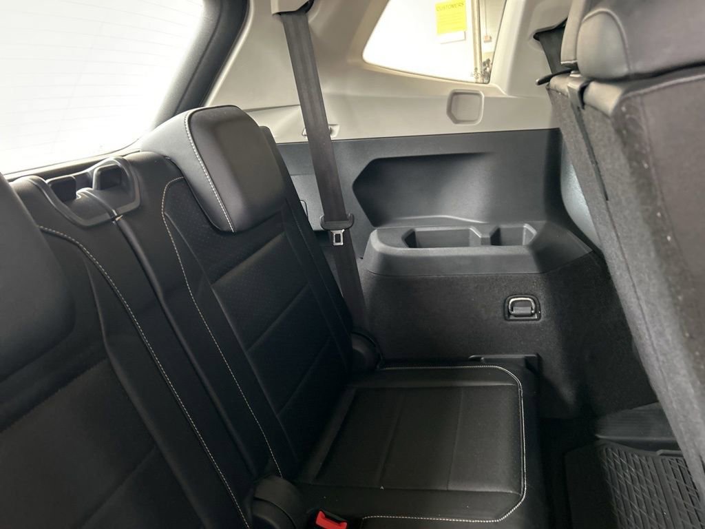 Used 2021 Volkswagen Tiguan SE image 29