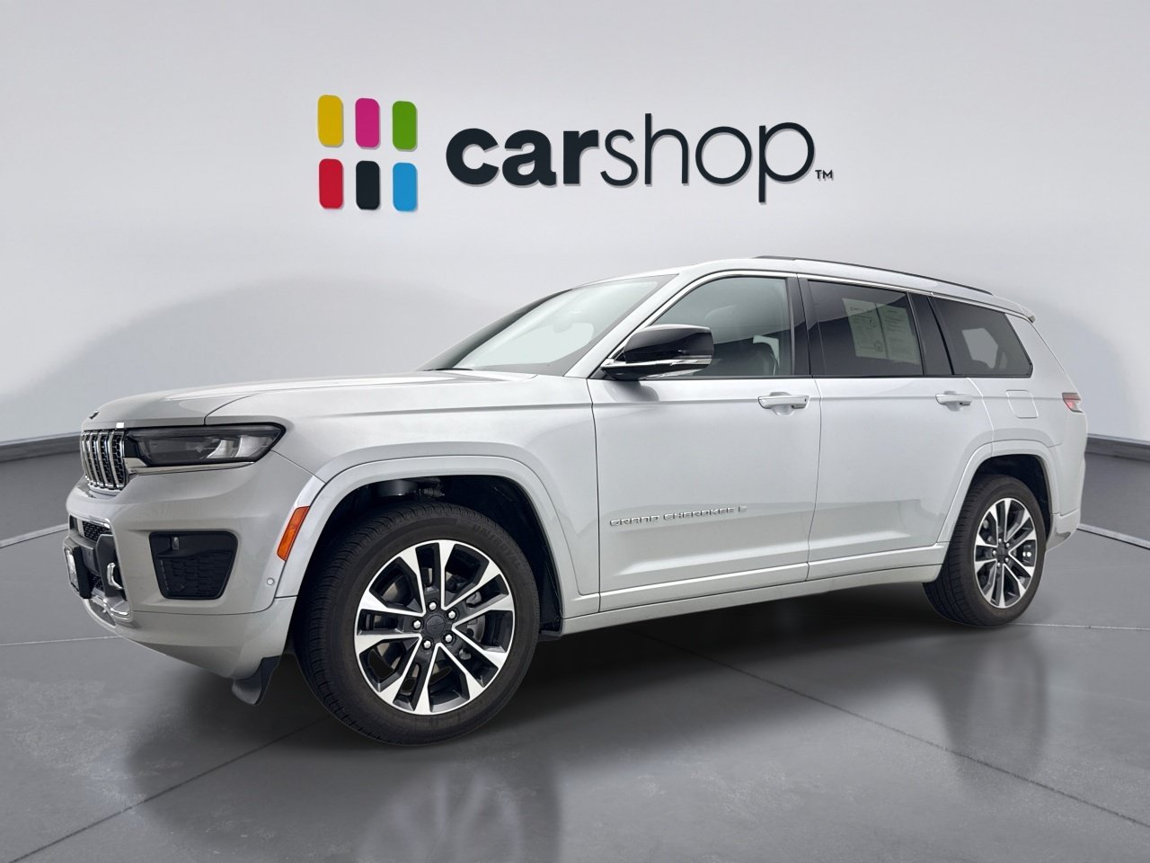 Used 2022 Jeep Grand Cherokee L Overland w/ Luxury Tech Group IV AWD/4WD image 1