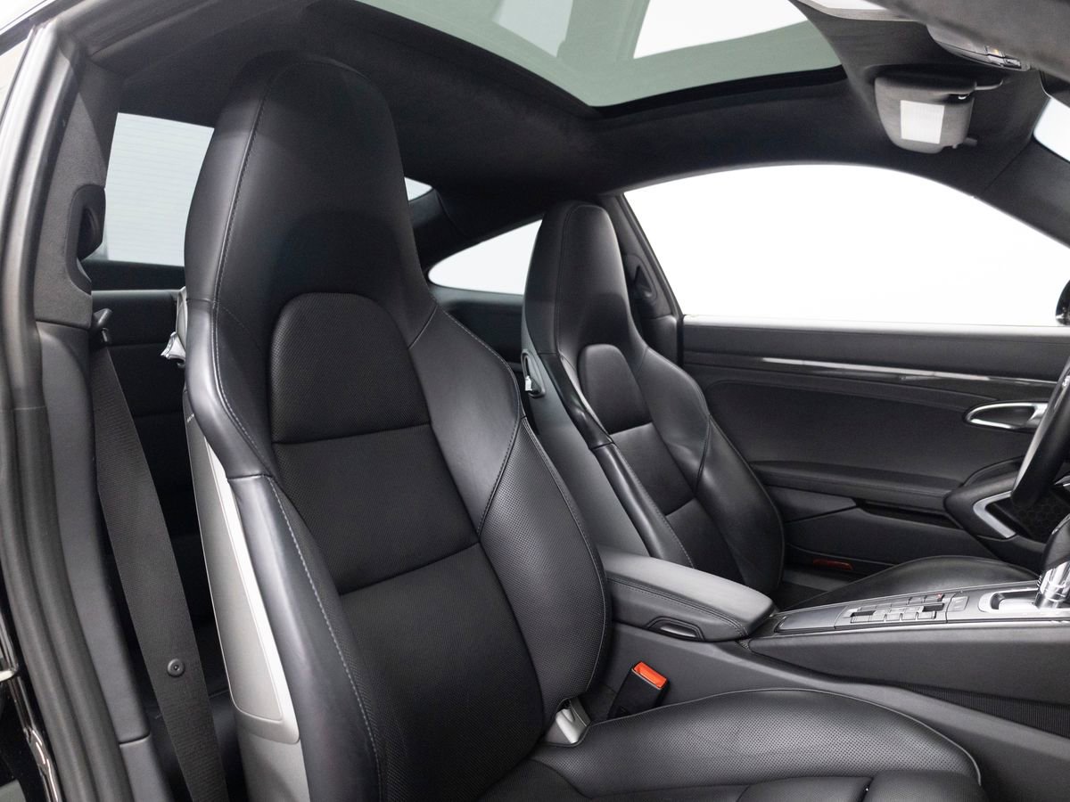 Certified 2019 Porsche 911 Turbo image 26