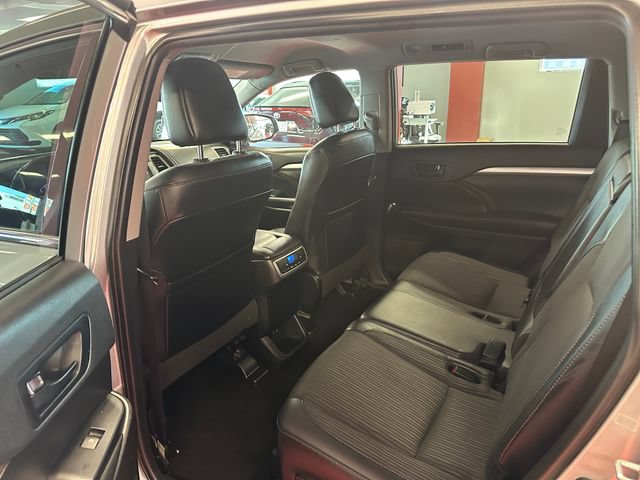 Certified 2019 Toyota Highlander Plus AWD/4WD image 25