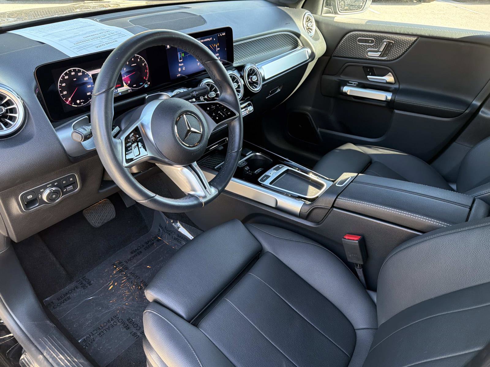 Used 2025 Mercedes-Benz GLB 250 image 31