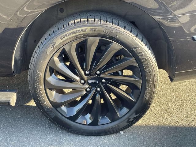 Used 2021 Lincoln Navigator Reserve AWD/4WD image 9