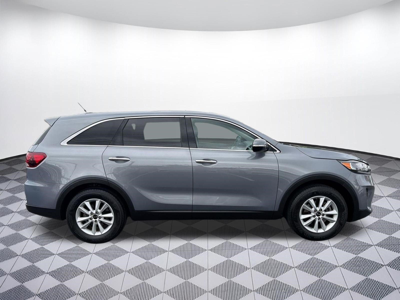 Used 2020 Kia Sorento L FWD image 8
