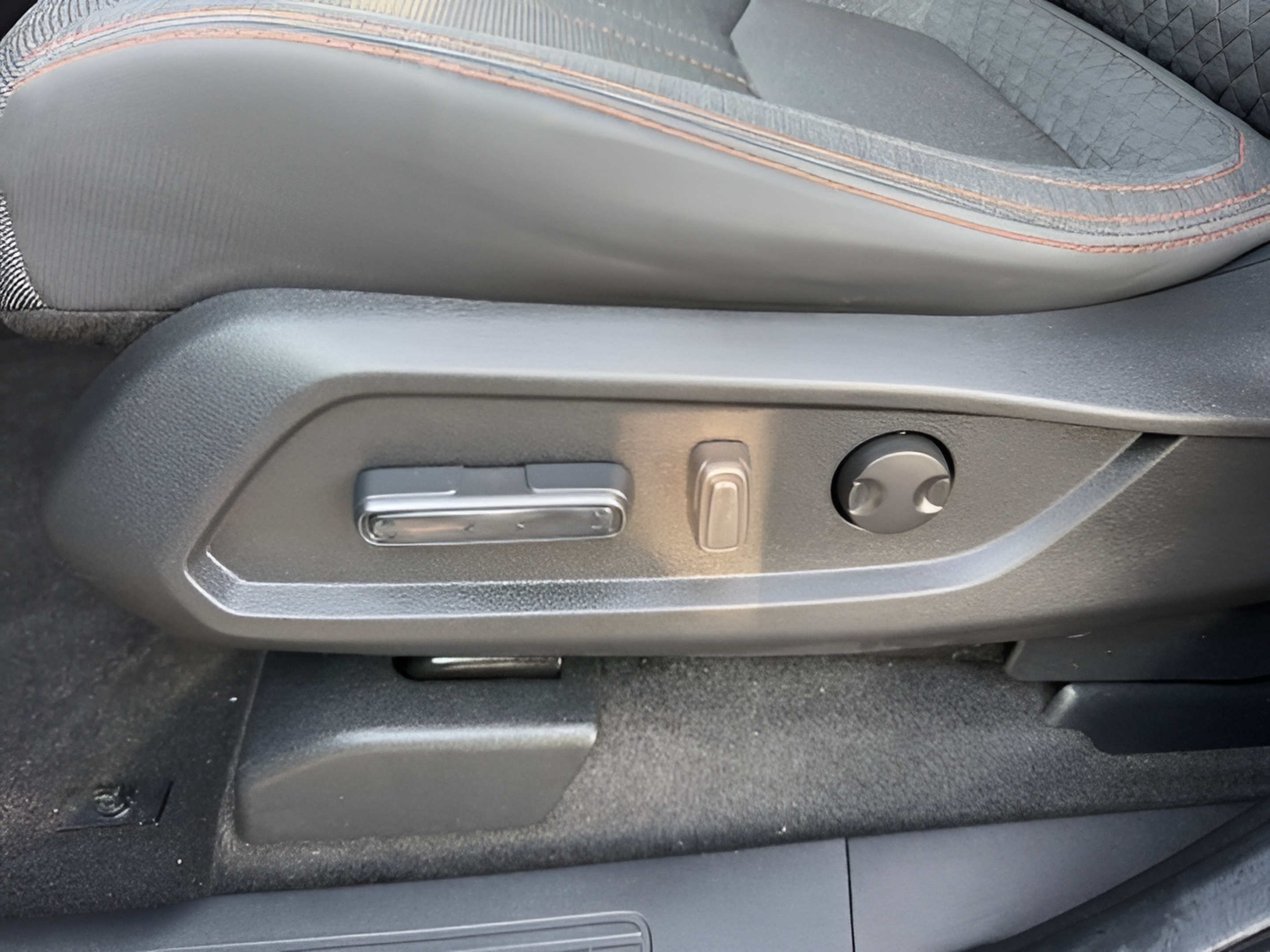 Certified 2025 Honda Pilot Sport image 23