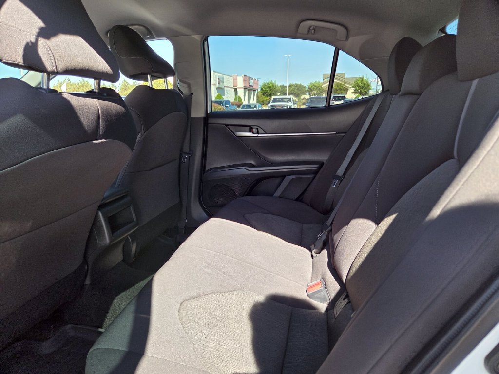 Used 2023 Toyota Camry LE FWD image 6